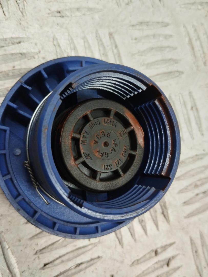 Крышка расширительного бачка