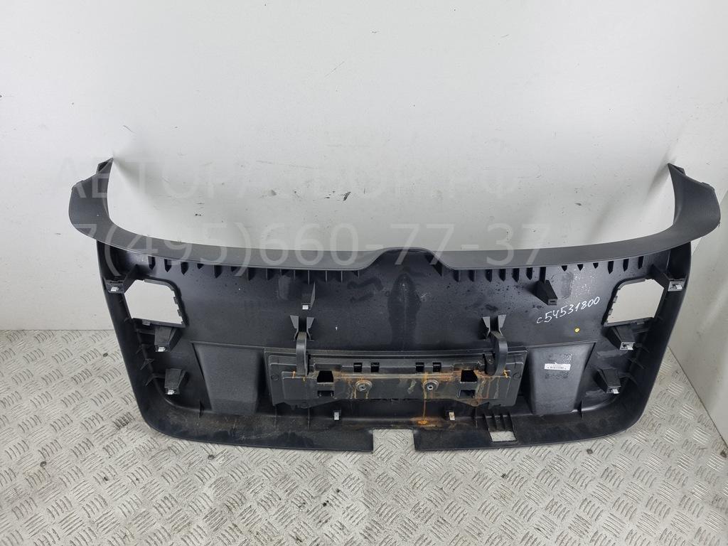 Обшивка крышки багажника