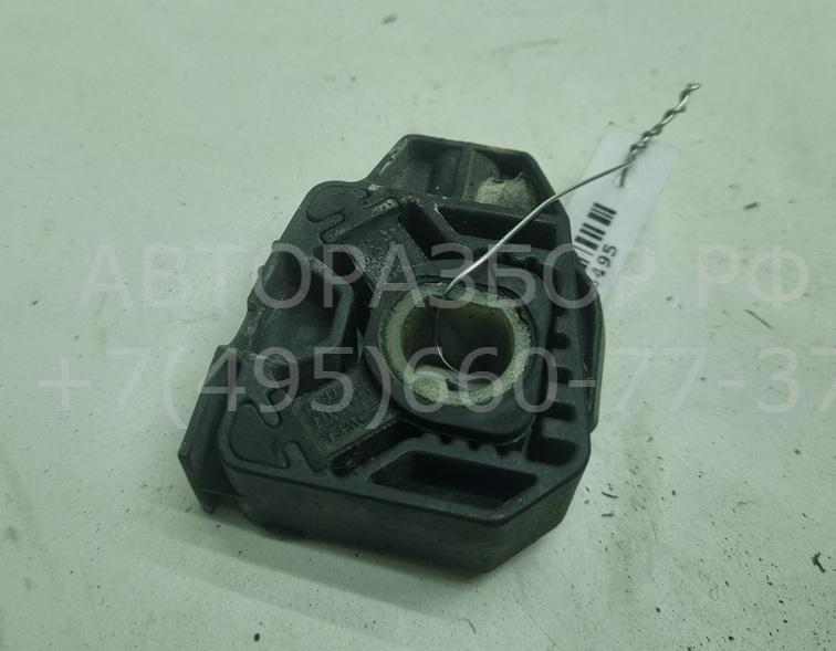 Кронштейн радиатора