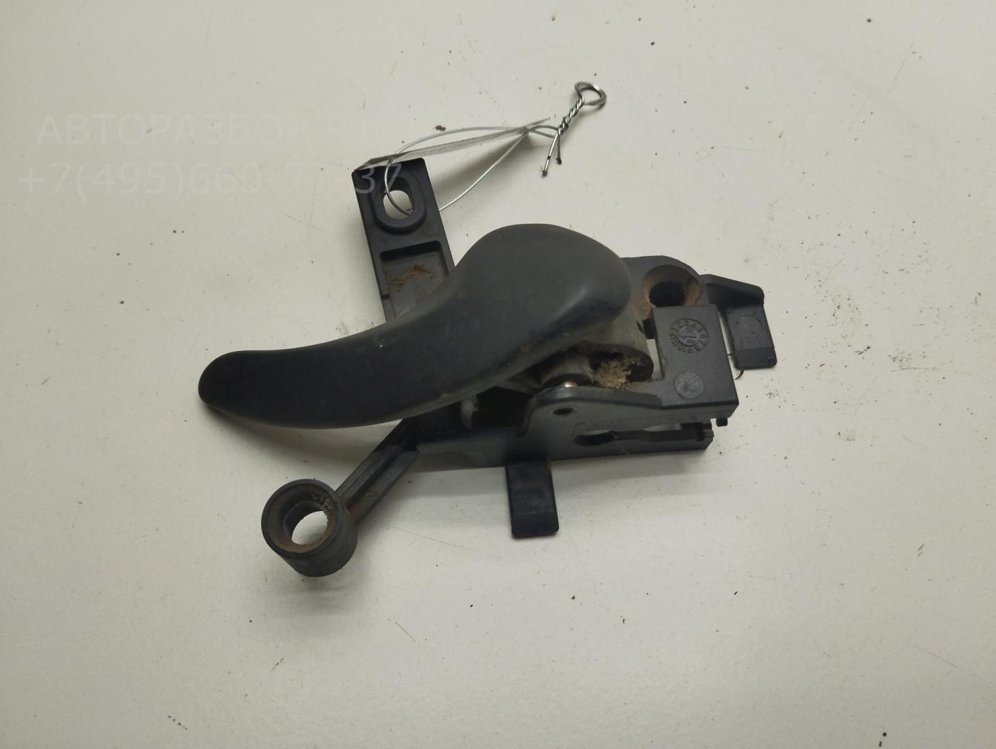 Ручка двери задней внутренняя правая