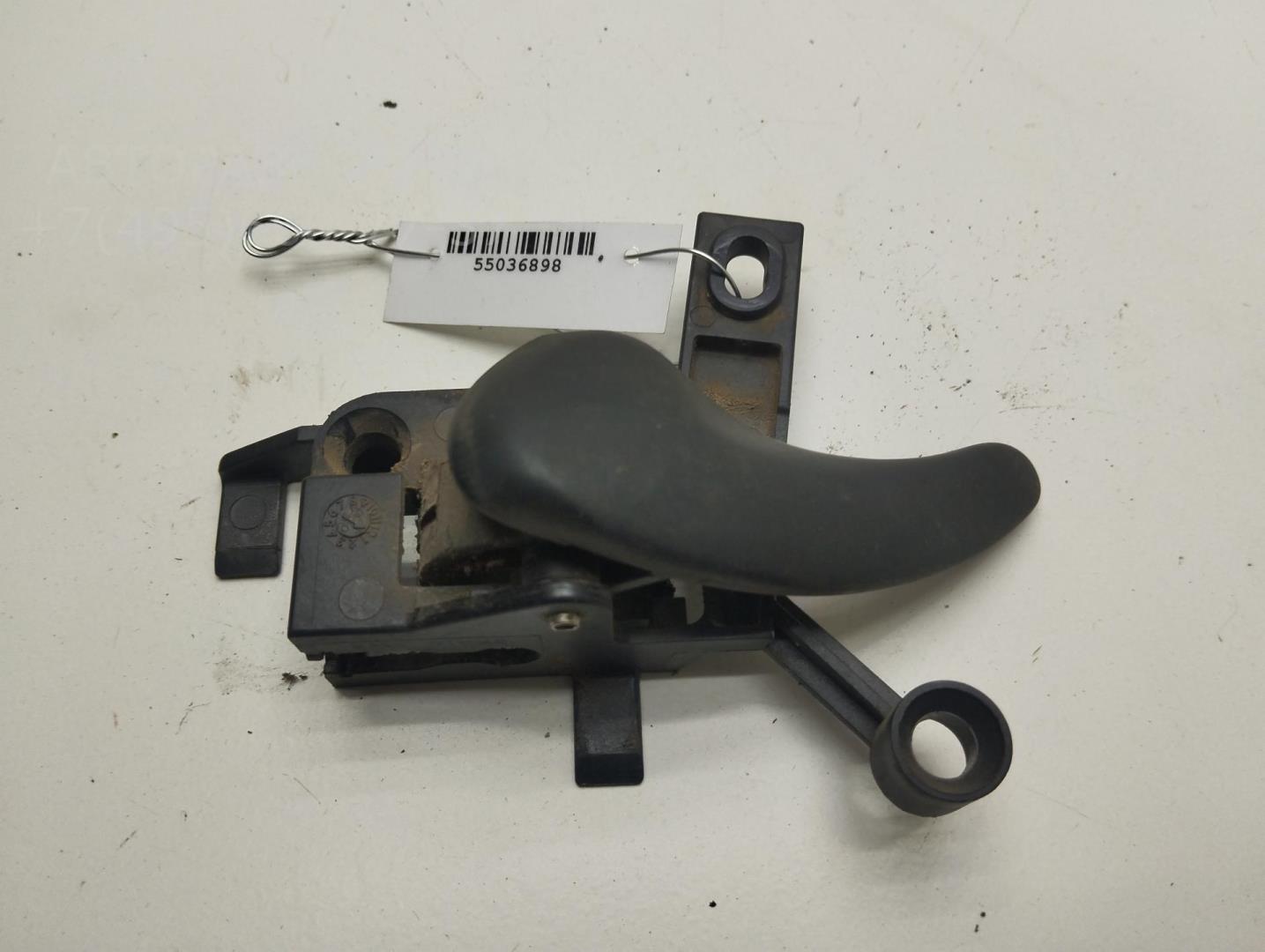 Ручка двери задней внутренняя левая