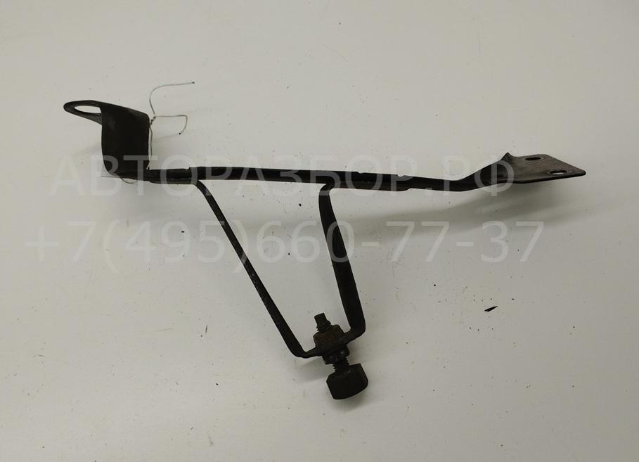 Кронштейн переднего бампера