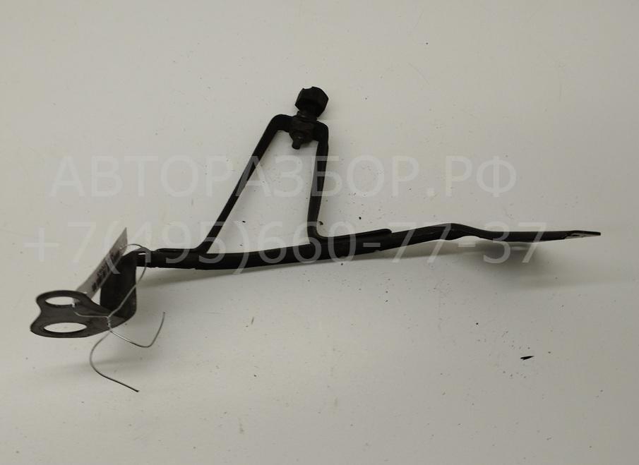 Кронштейн переднего бампера