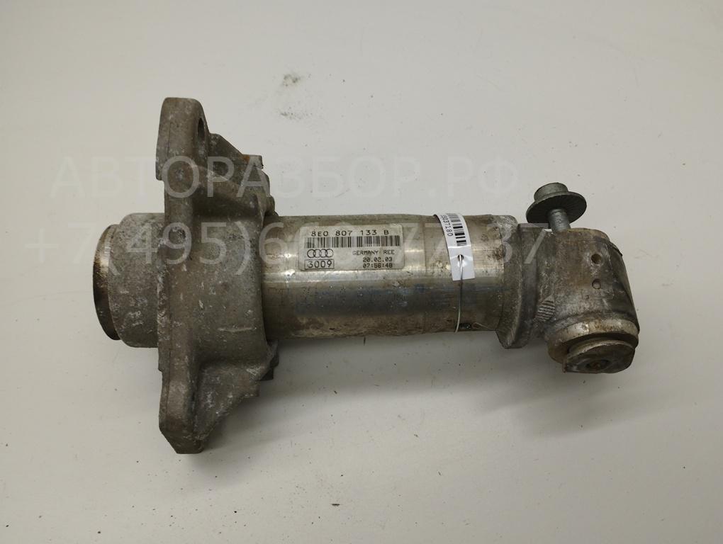 Кронштейн переднего бампера