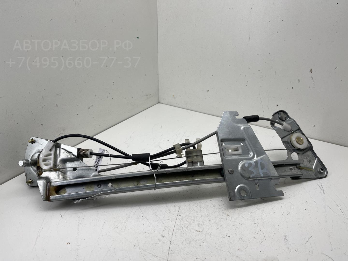 Стеклоподъемник механ. задний правый