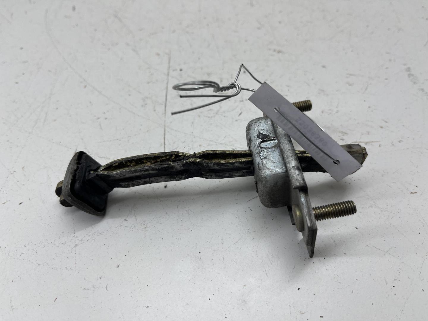 Ограничитель двери