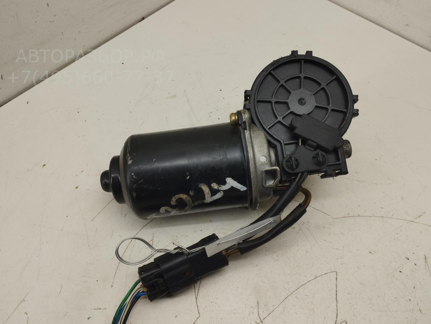 Моторчик стеклоочистителя передний