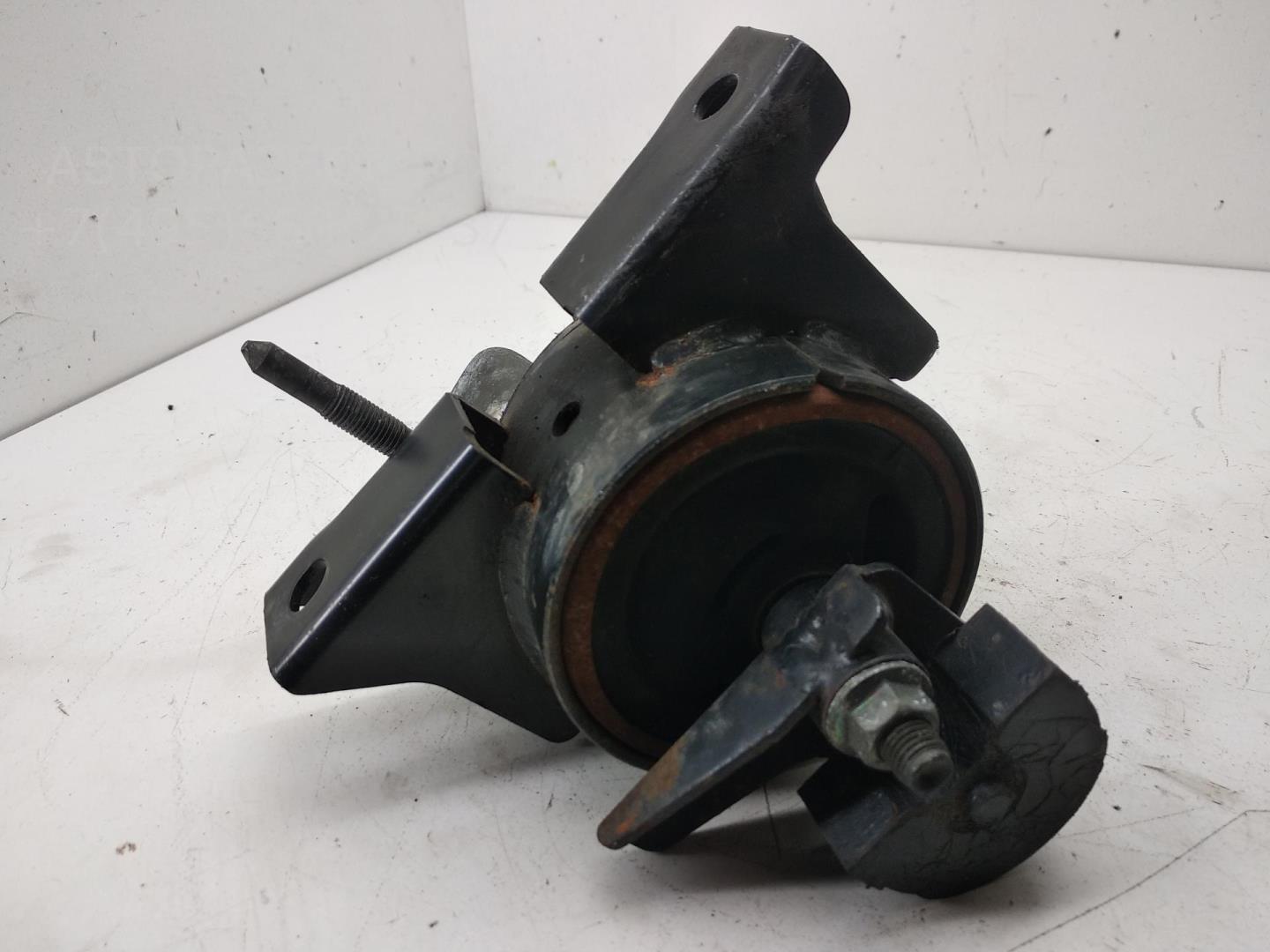 Опора двигателя правая