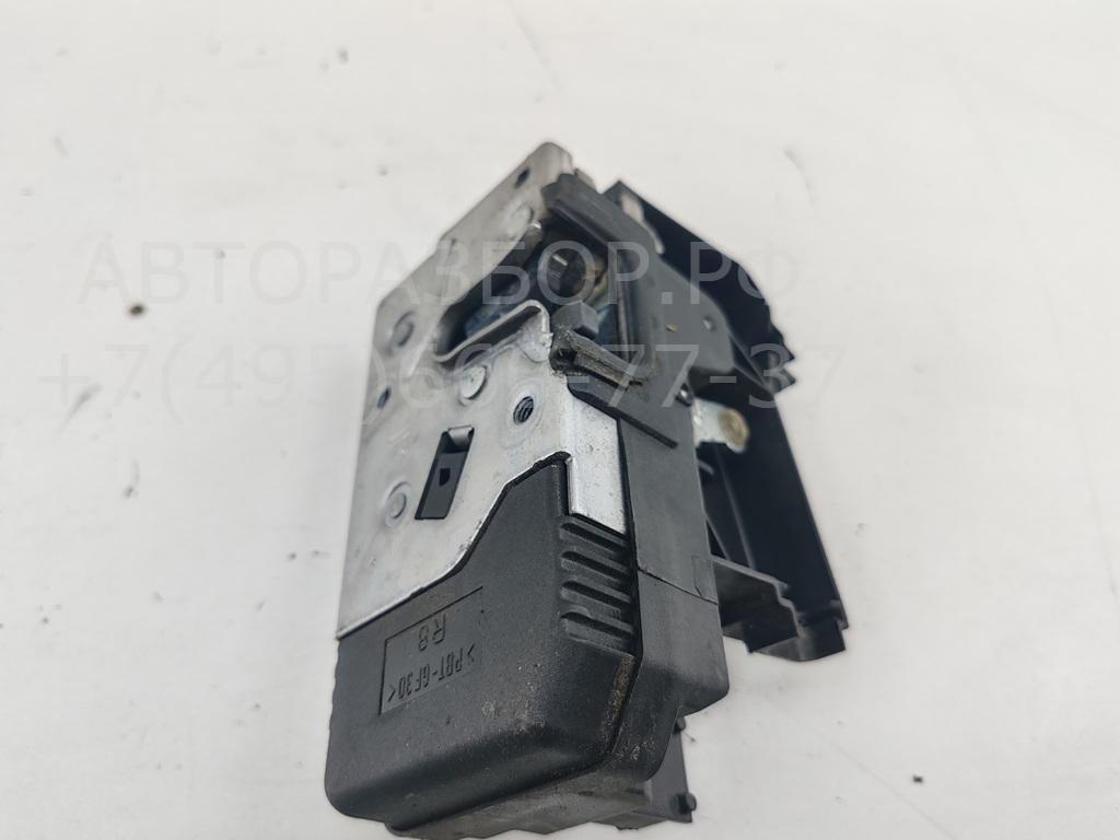 Замок двери передней правой