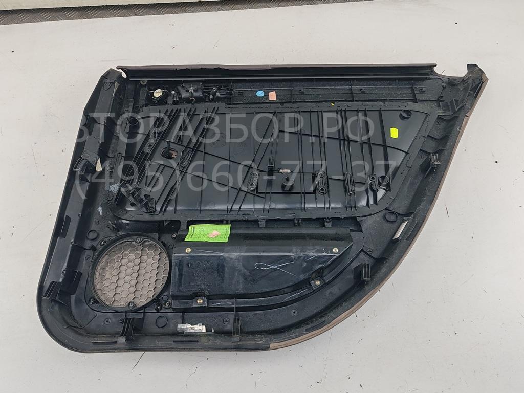 Обшивка двери задней левой