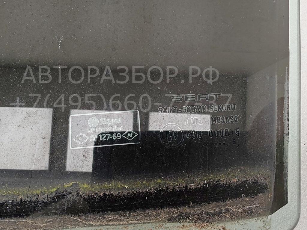 Стекло двери задней левой