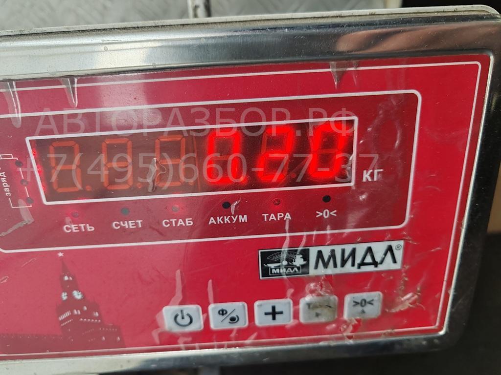 Накладка стекла переднего левого