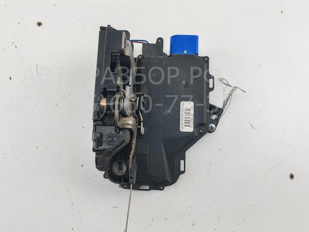 Замок двери передней левой