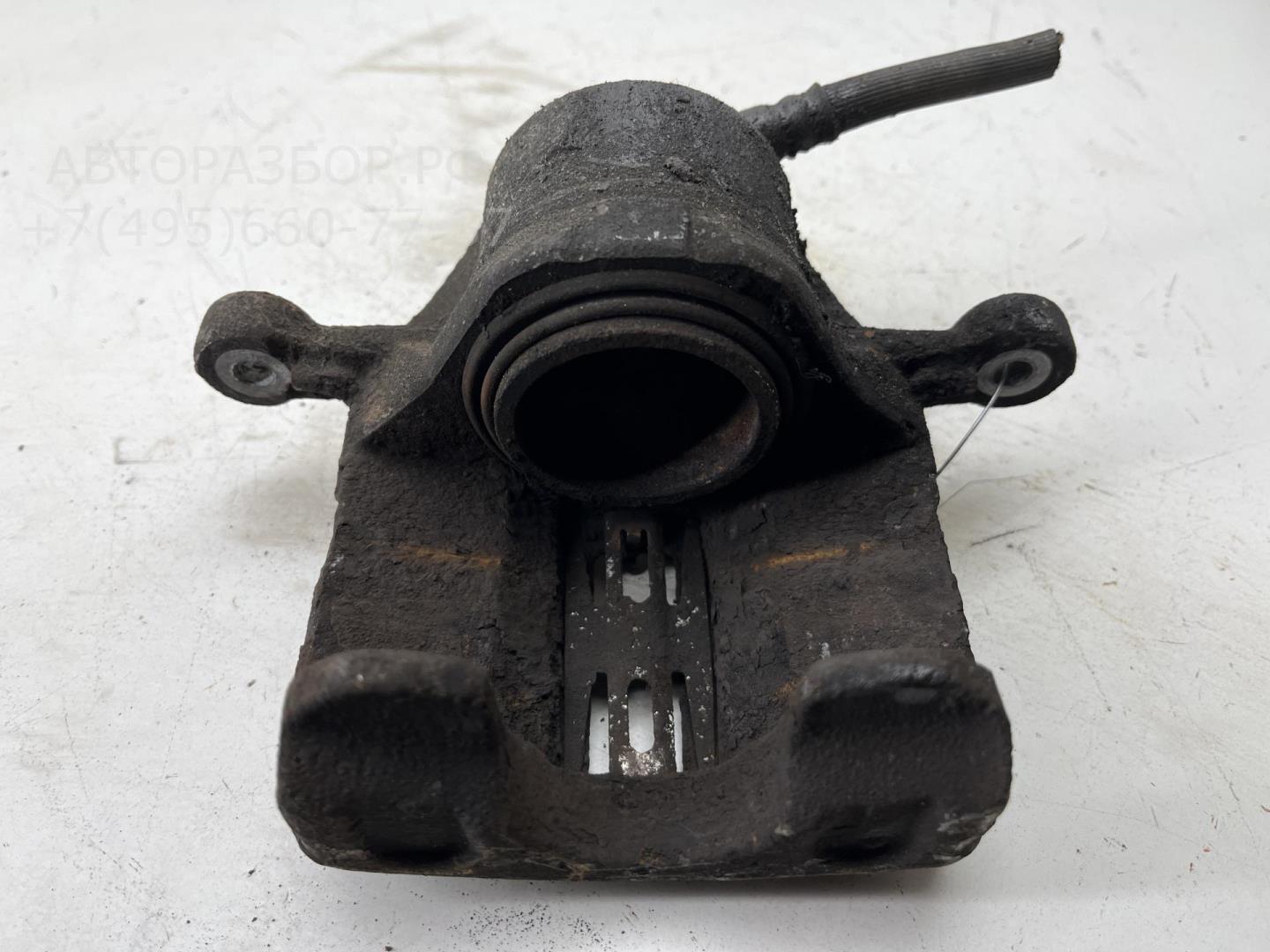 Суппорт передний правый