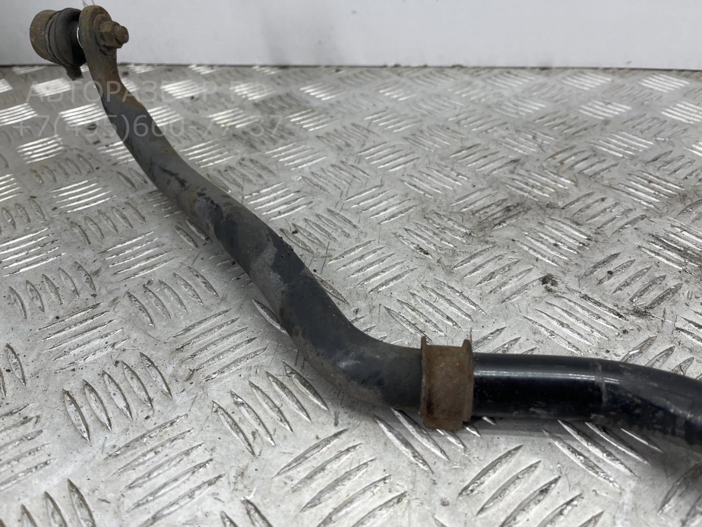 Стабилизатор передний