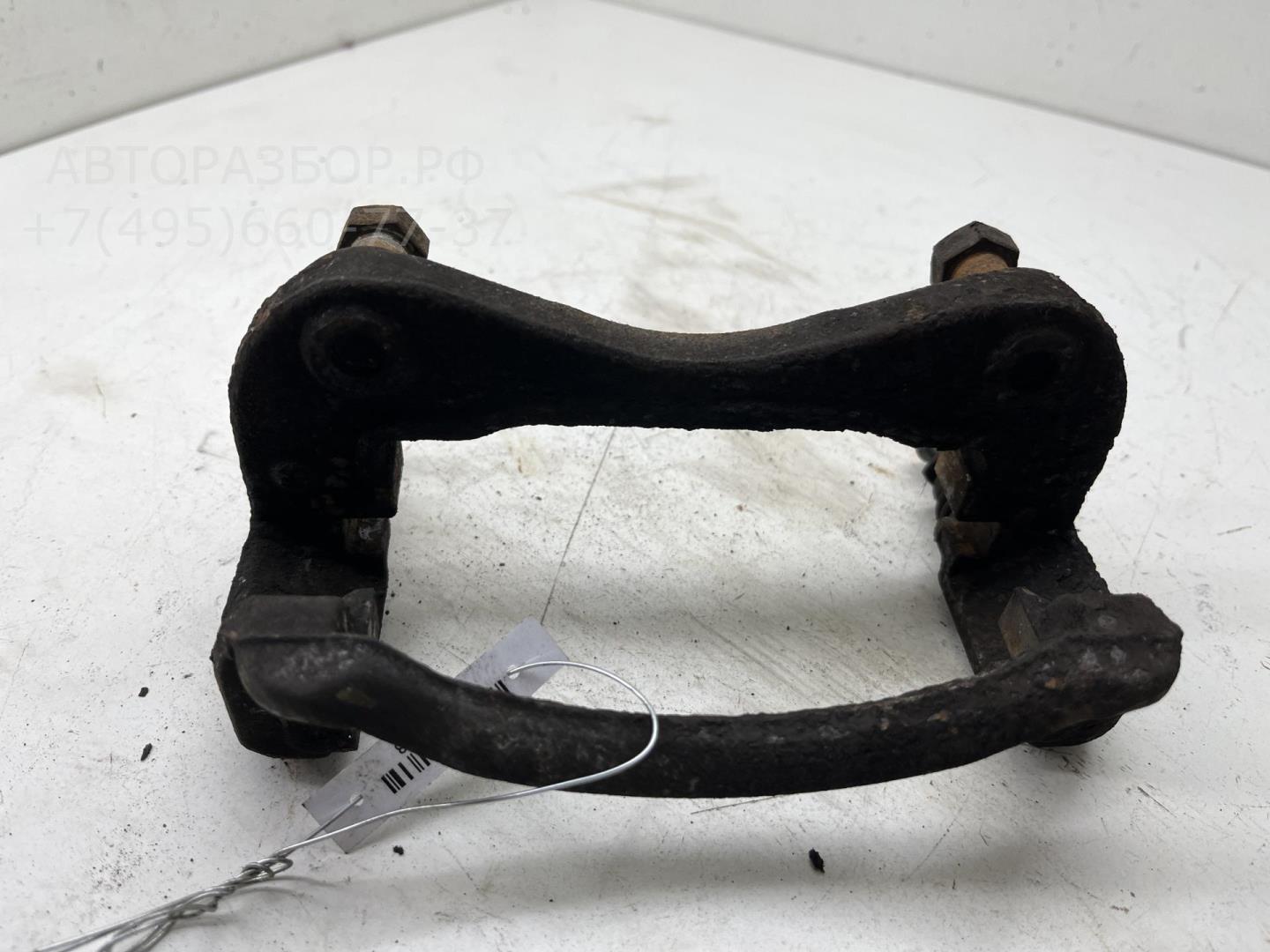 Скоба суппорта переднего