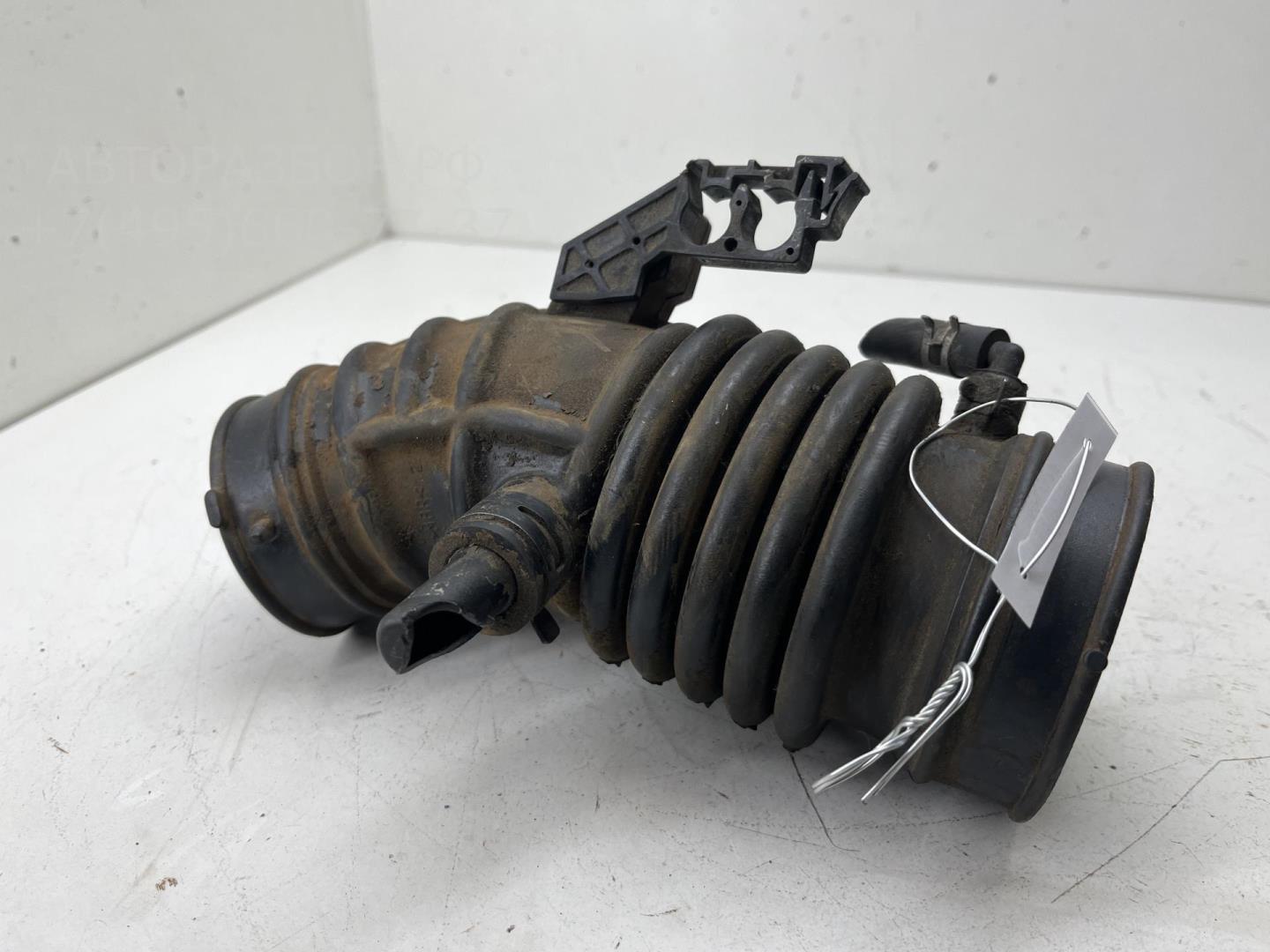 Трубка топливная