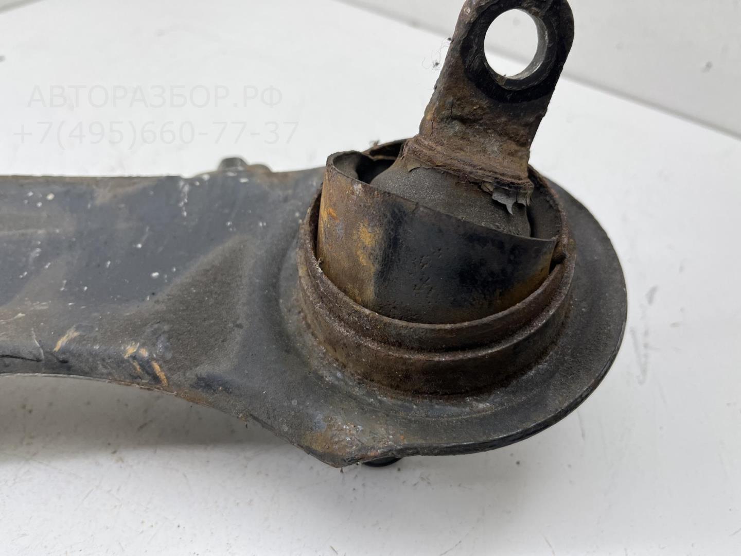 Рычаг задний левый