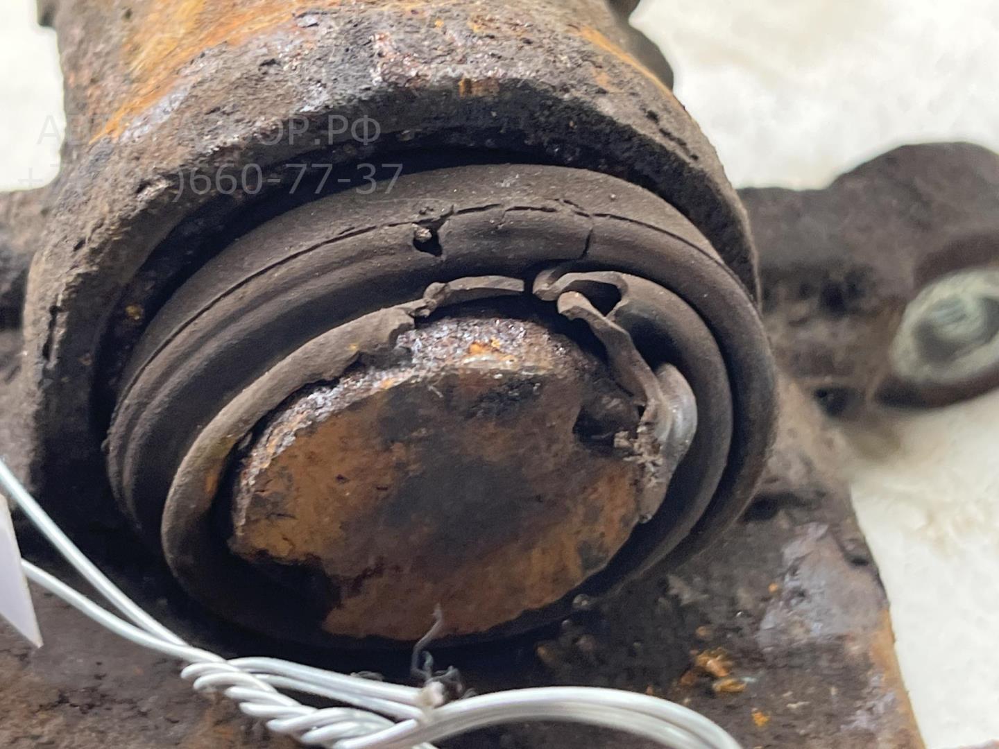 Суппорт задний левый