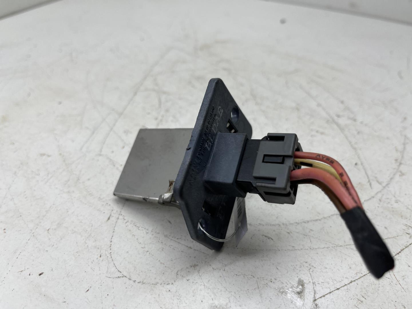 Резистор отопителя