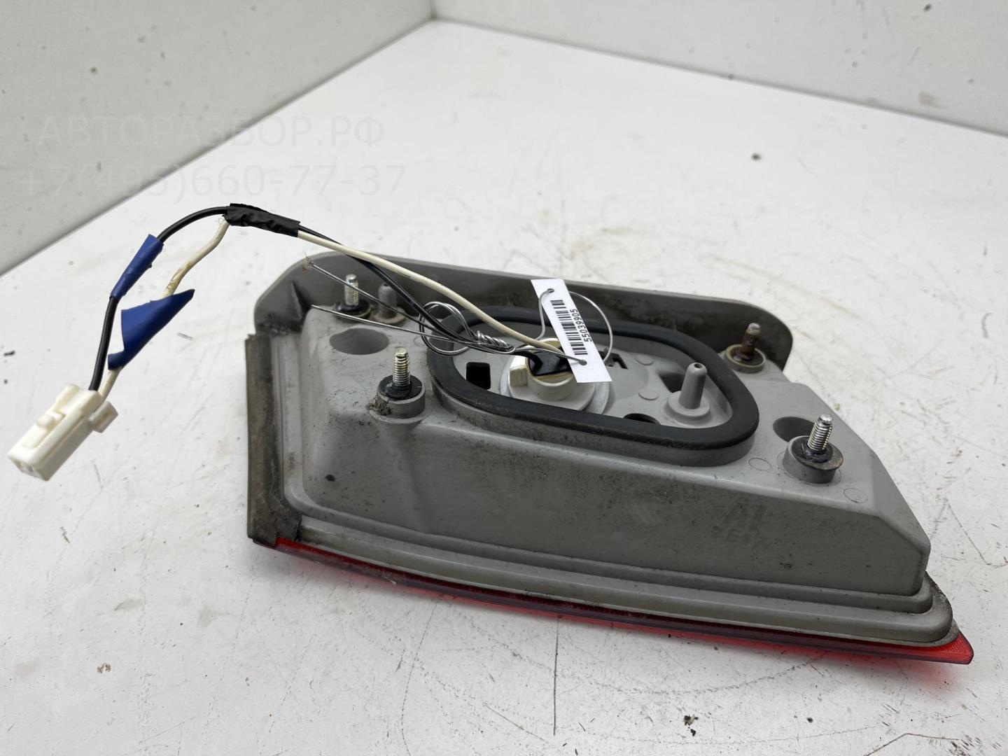 Фонарь задний внутренний левый