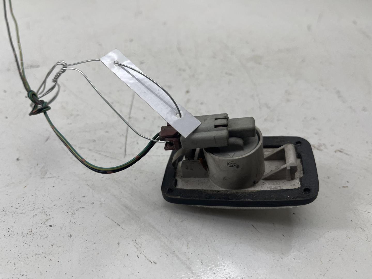 Указатель поворота правый