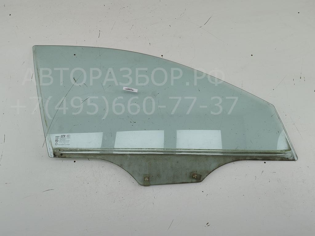 Стекло двери передней правой