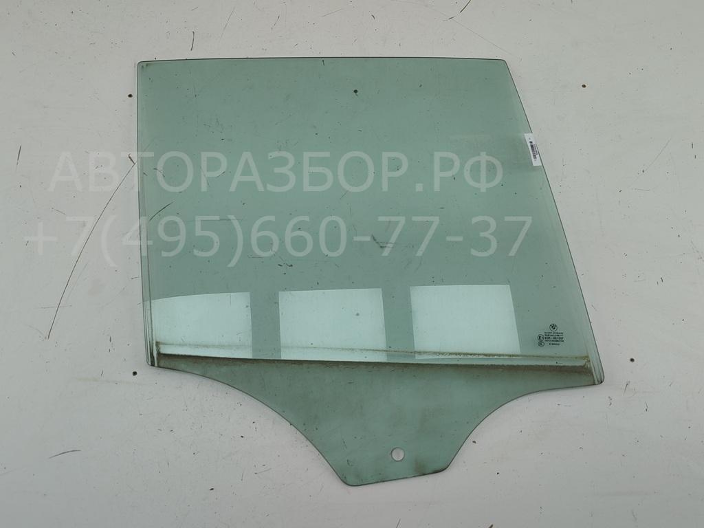 Стекло двери задней правой
