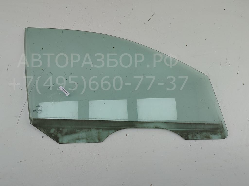 Стекло двери передней правой
