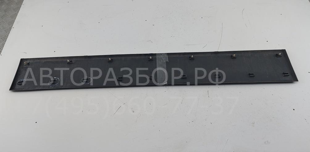 Накладка двери задней правой