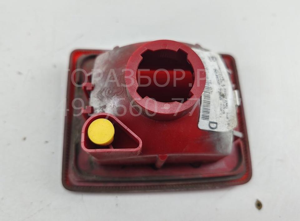 Фонарь задний внутренний правый