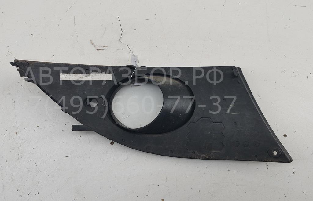 Рамка противотуманной фары левой