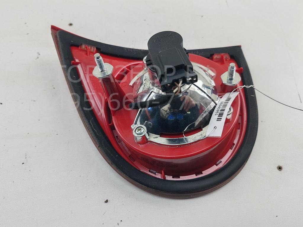 Фонарь задний внутренний левый