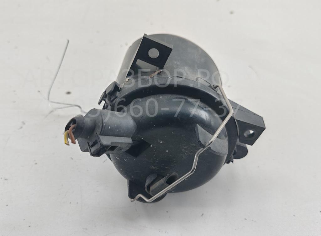 Фара противотуманная левая