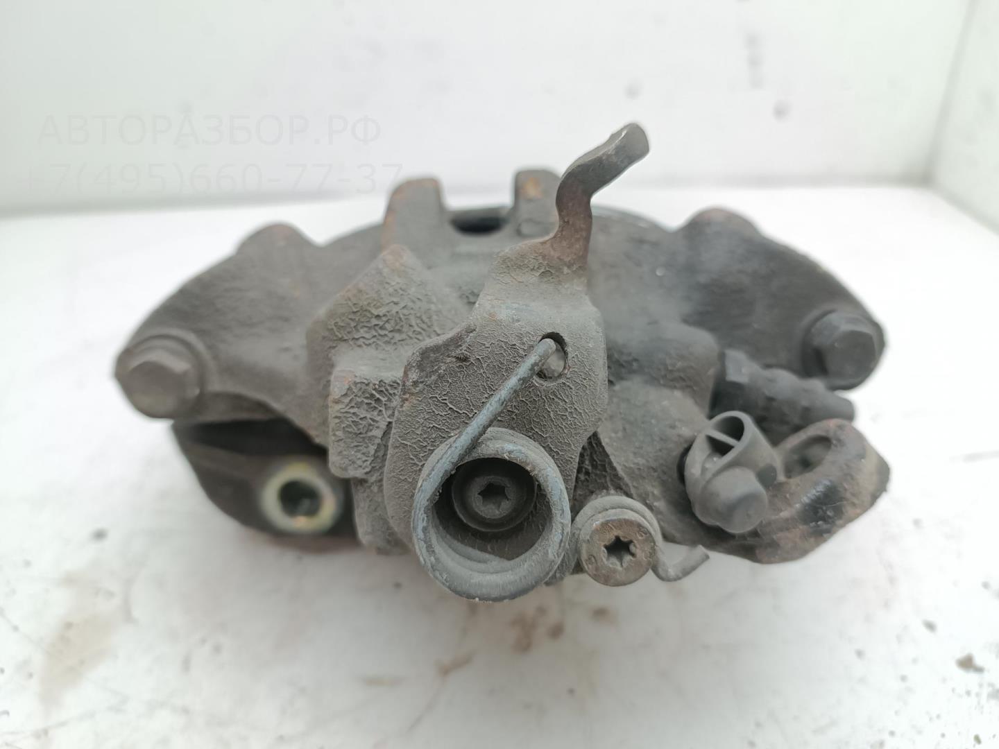 Суппорт передний правый