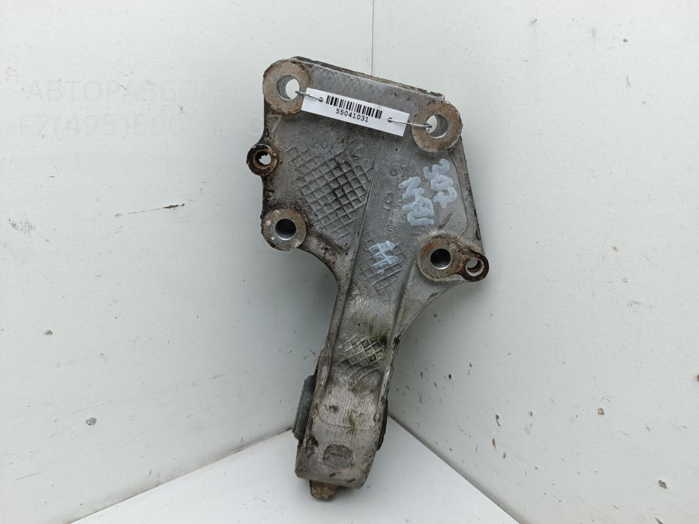 Кронштейн (сопут. товар)