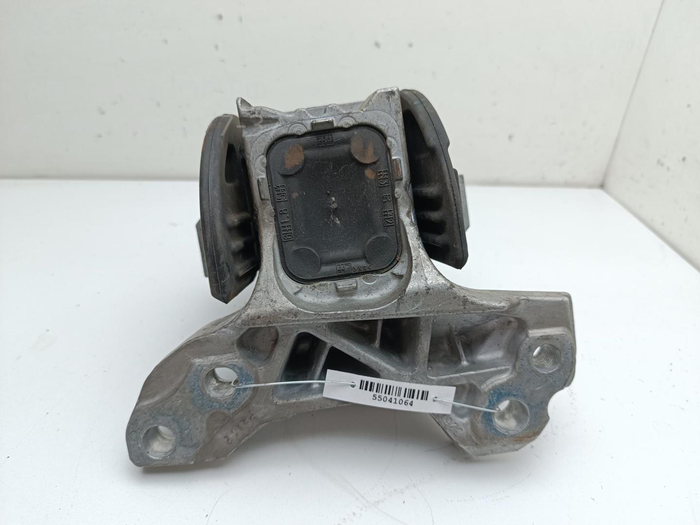 Опора двигателя