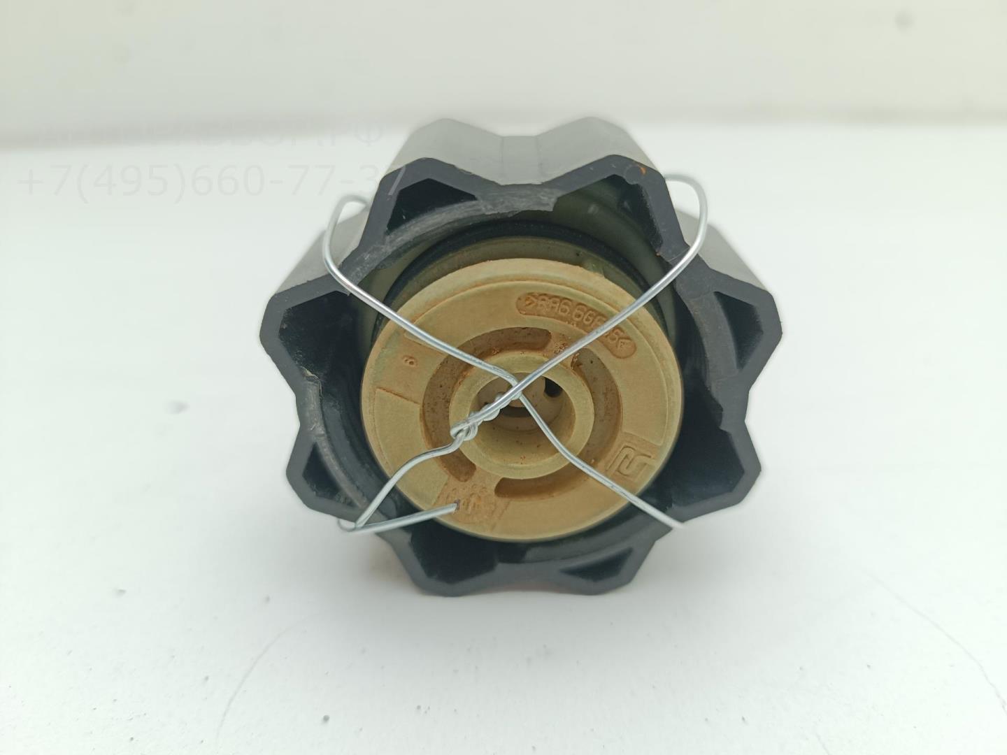 Крышка расширительного бачка