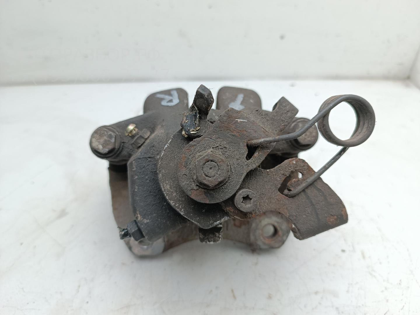 Суппорт задний правый