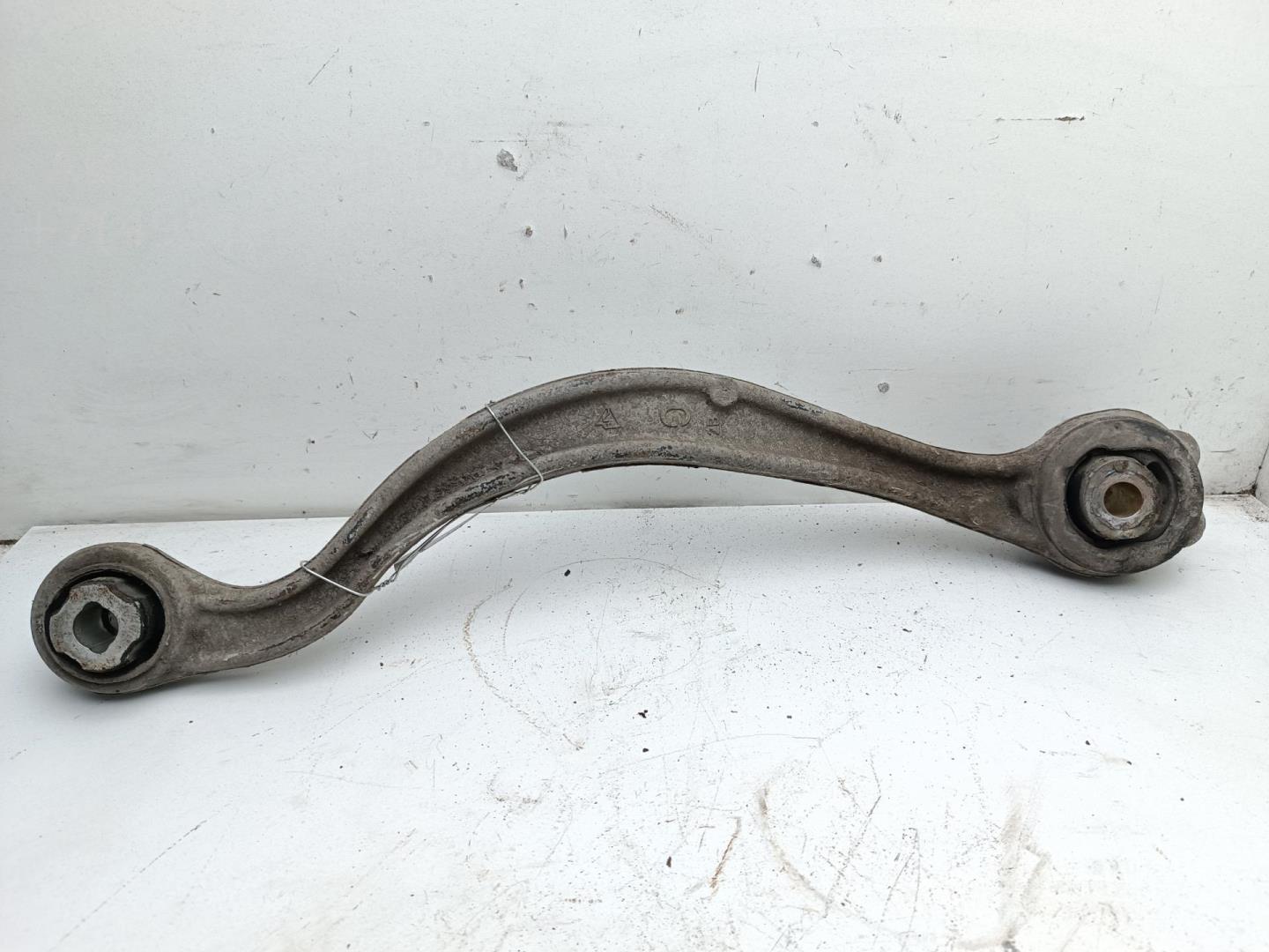 Рычаг задний левый
