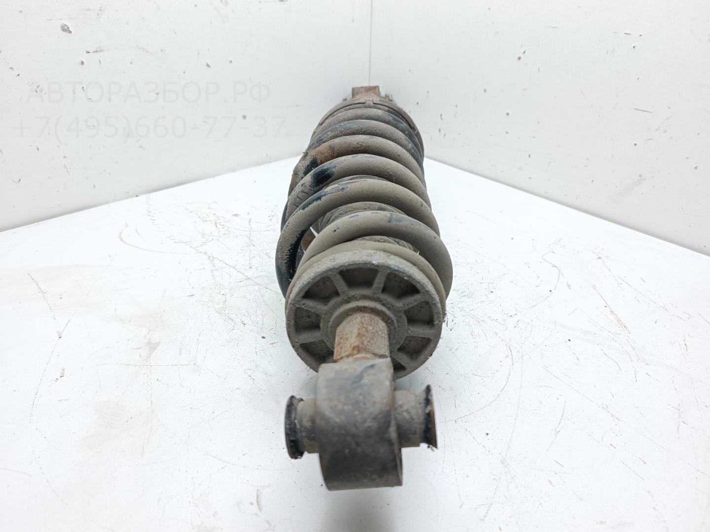 Амортизатор задний правый