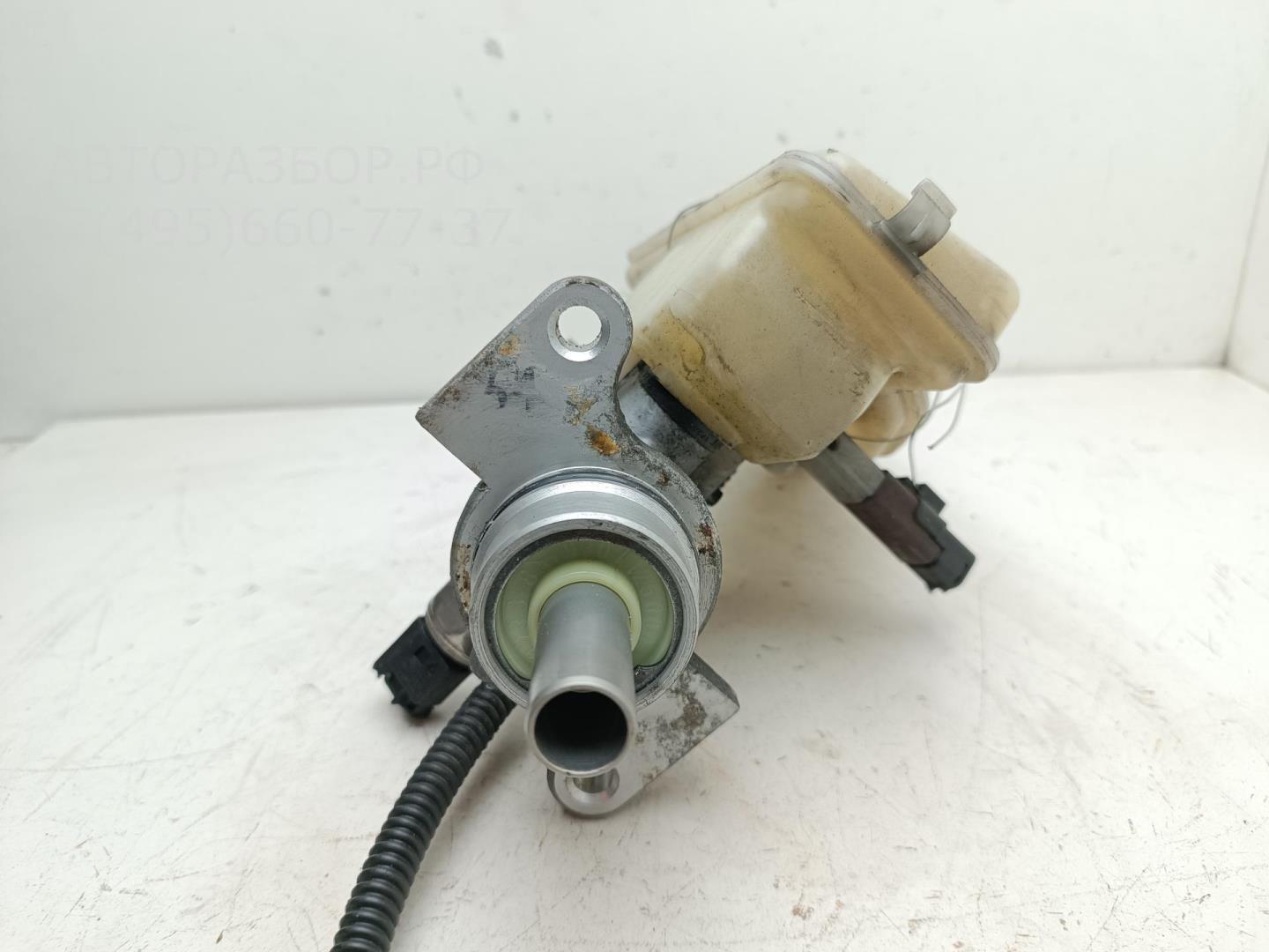 Цилиндр тормозной главный