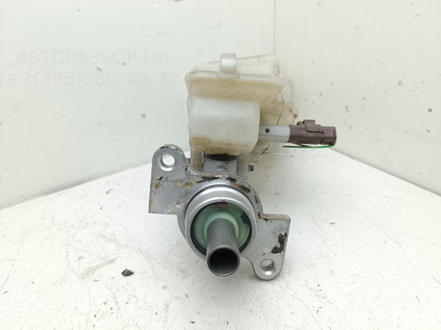 Цилиндр тормозной главный