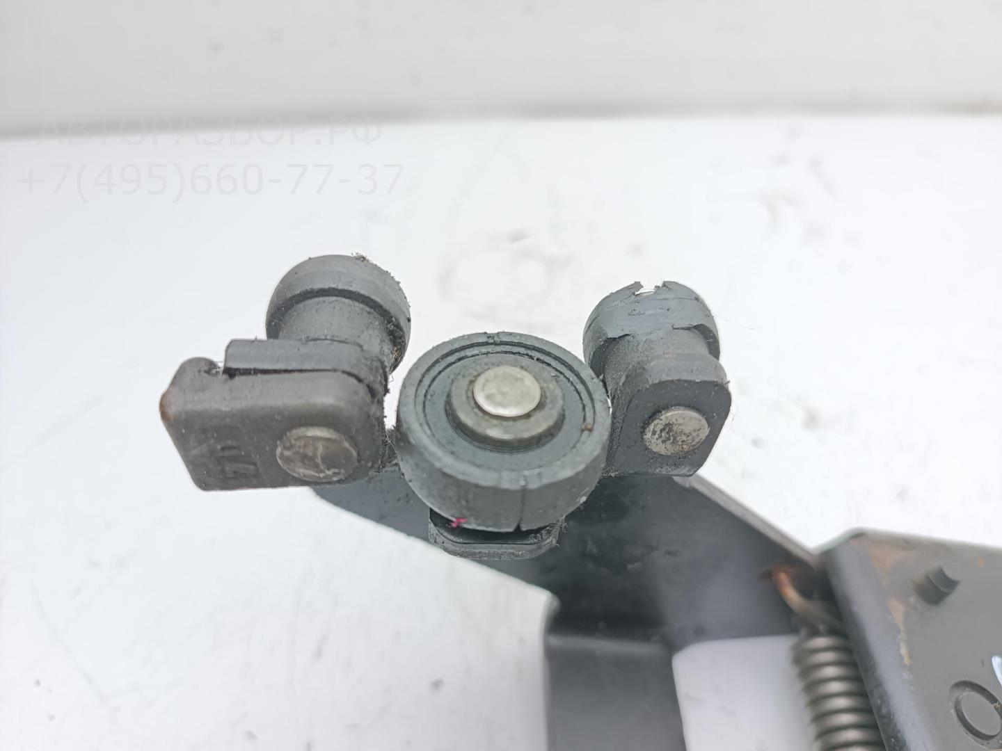 Ролик двери сдвижной