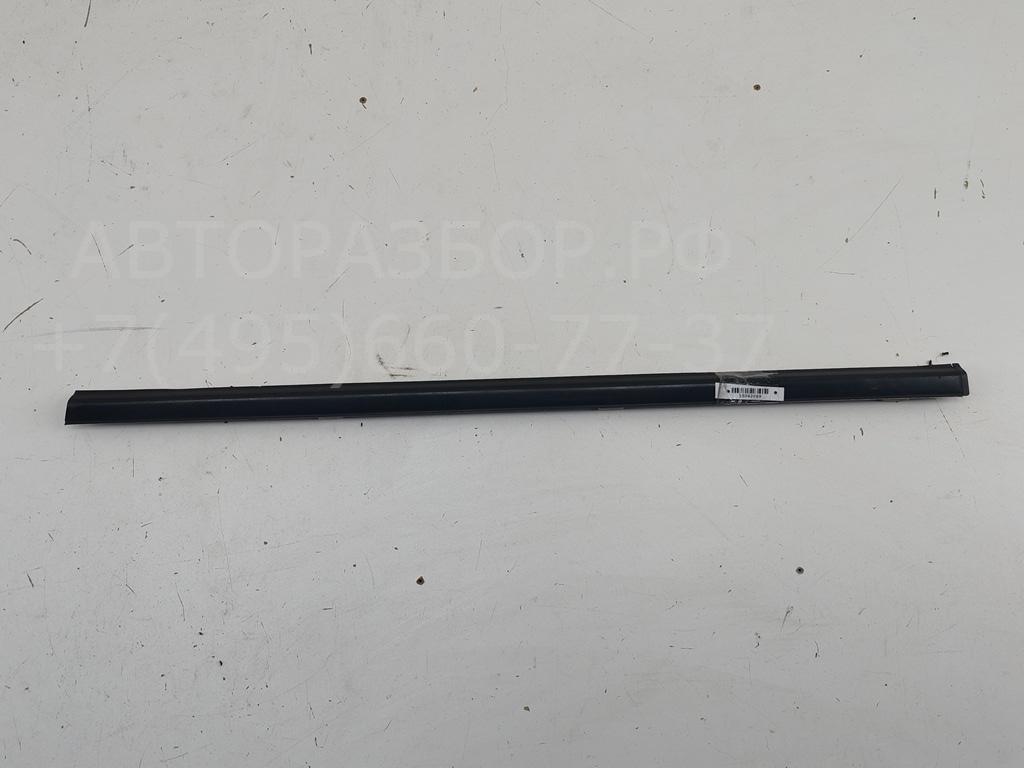 Накладка стекла заднего левого