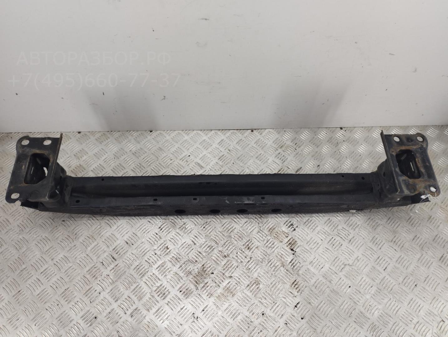 Усилитель переднего бампера