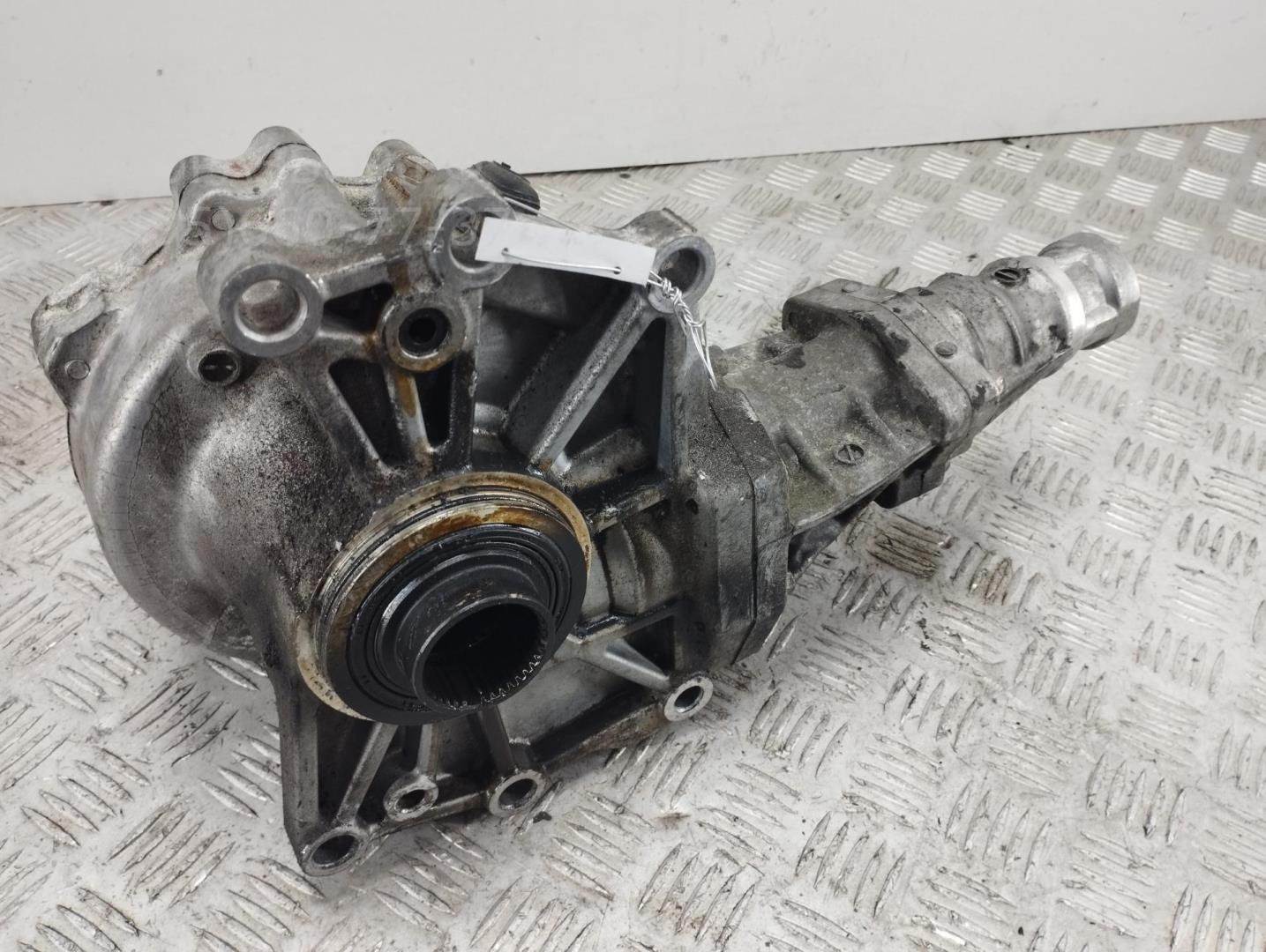 Коробка раздаточная