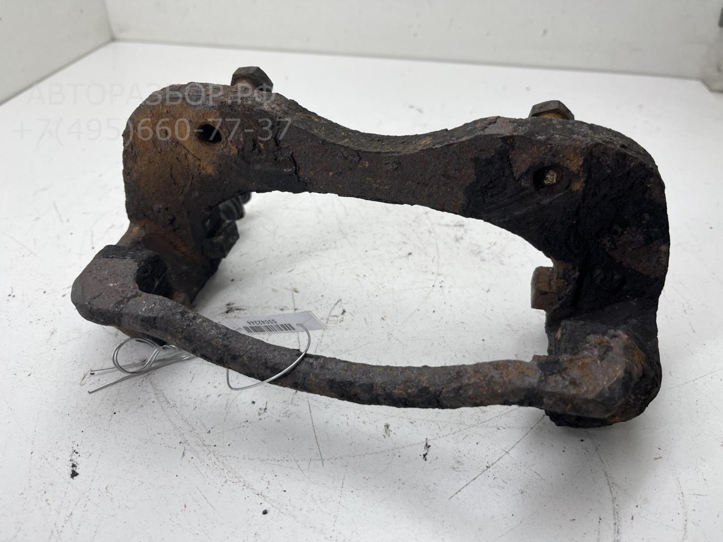 Скоба суппорта переднего