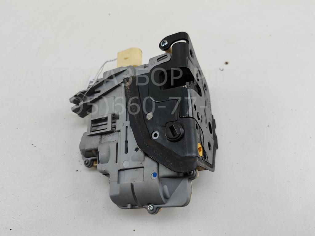 Замок двери задней левой