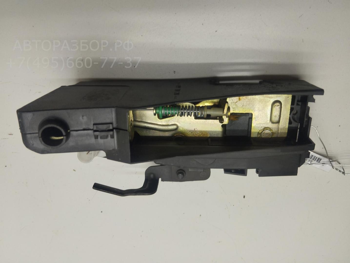 Замок двери передней правой